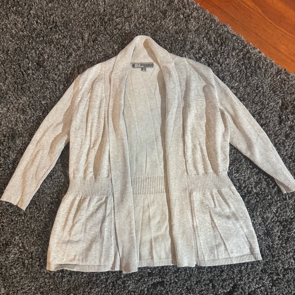 89th & Madison Sweaters - Gray 89th & Madison Open Front Cardigan Size Medium